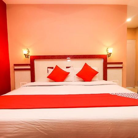 Oyo 10709 Hotel Sbt ヴィシャーカパトナム エクステリア 写真
