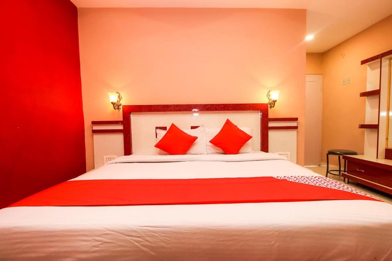 Oyo 10709 Hotel Sbt ヴィシャーカパトナム エクステリア 写真